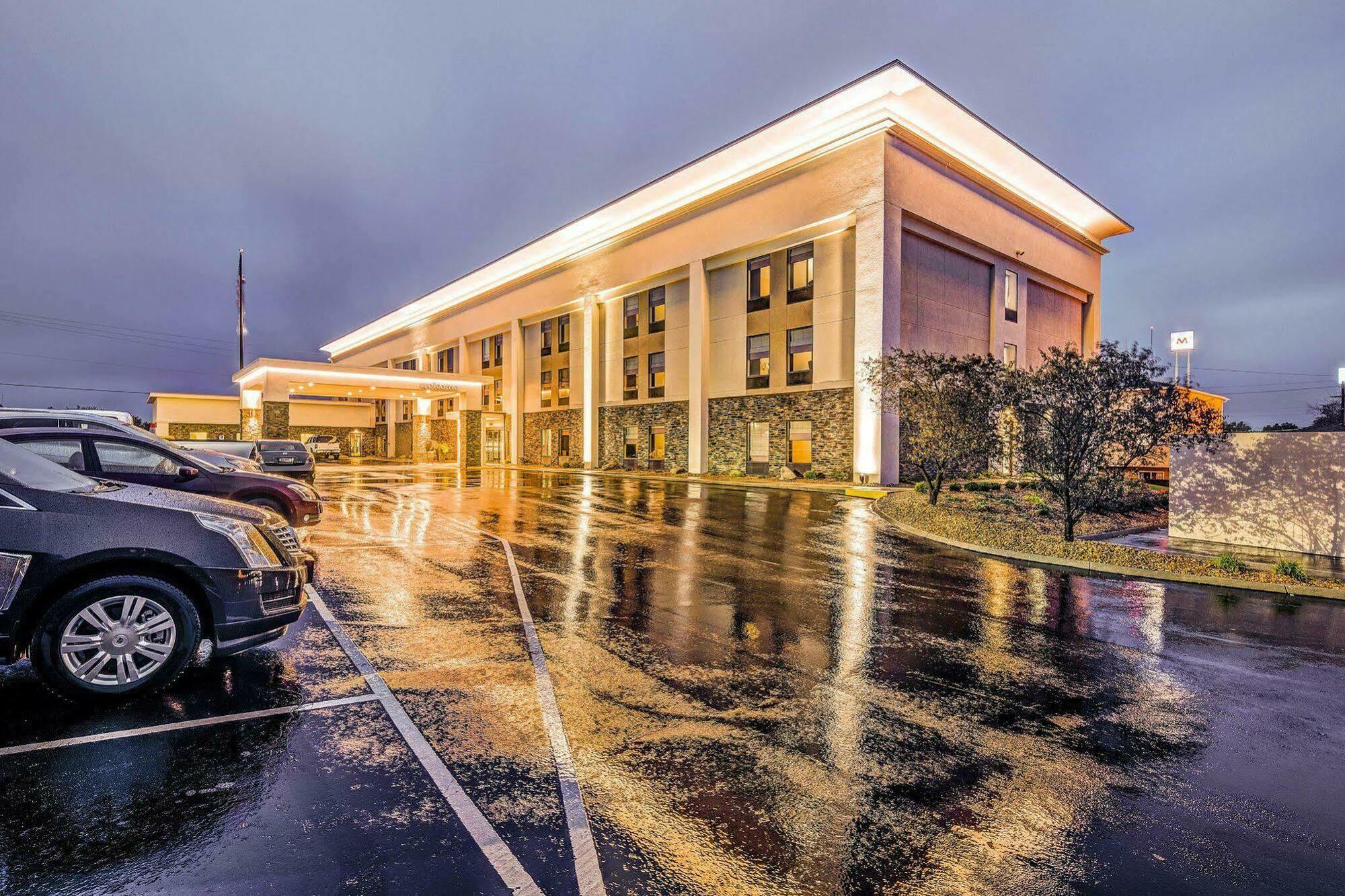 Hampton Inn Kent/Akron Area Exterior photo